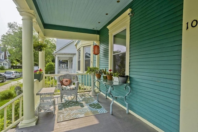 10 Dorchester, Springfield, MA 01109 - view of covered porch