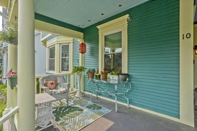 10 Dorchester, Springfield, MA 01109 - view of covered porch