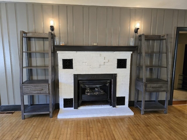 room details featuring wood-type flooring