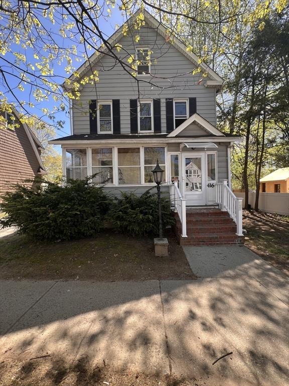 view of front of home