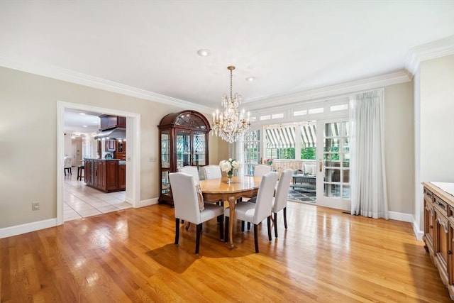 20 Hillery Rd, Leominster, MA 01453 - dining area featuring a chandelier, light wood-style floors, ornamental molding, baseboards, and recessed lighting