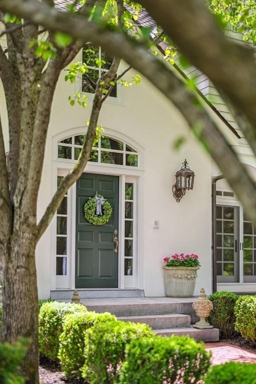 20 Hillery Rd, Leominster, MA 01453 - entrance to property featuring stucco siding