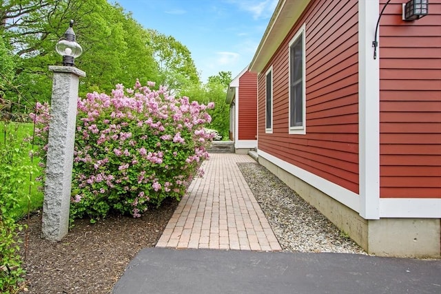 144 Worcester Rd, New Braintree, MA 01531 - view of property exterior