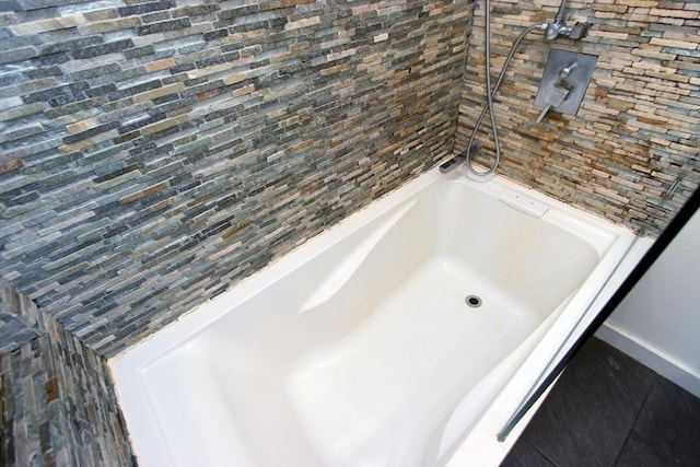 bathroom featuring a bathtub