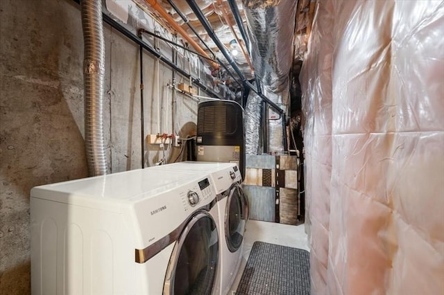 4 Patriots Blvd Unit 4, Hopkinton, MA 01748 - laundry area with washer and clothes dryer
