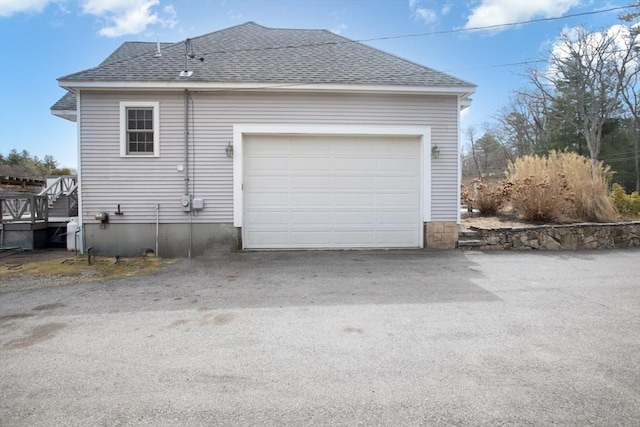 view of detached garage