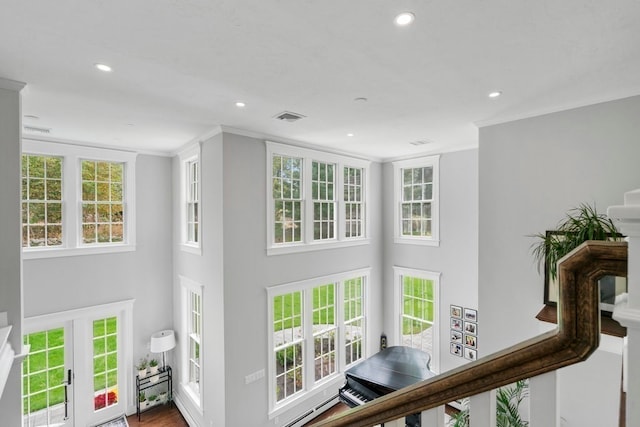 room details with crown molding