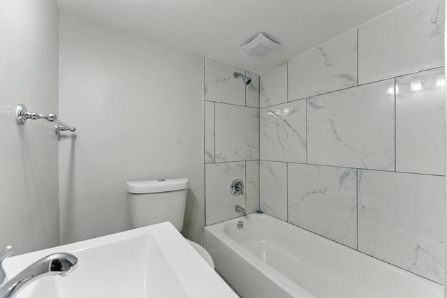 57 Brighton Ave Unit A, Boston, MA 02134 - bathroom with toilet and washtub / shower combination