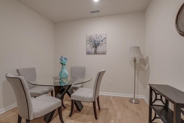 6 Overlook Dr Unit 207, Andover, MA 01810 - dining room featuring baseboards, visible vents, and light wood-style floors