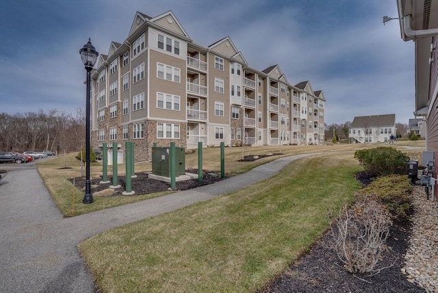 6 Overlook Dr Unit 207, Andover, MA 01810 - view of building exterior