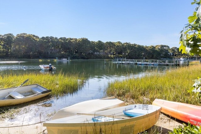 72 Hathaway Rd, Barnstable, MA 02655