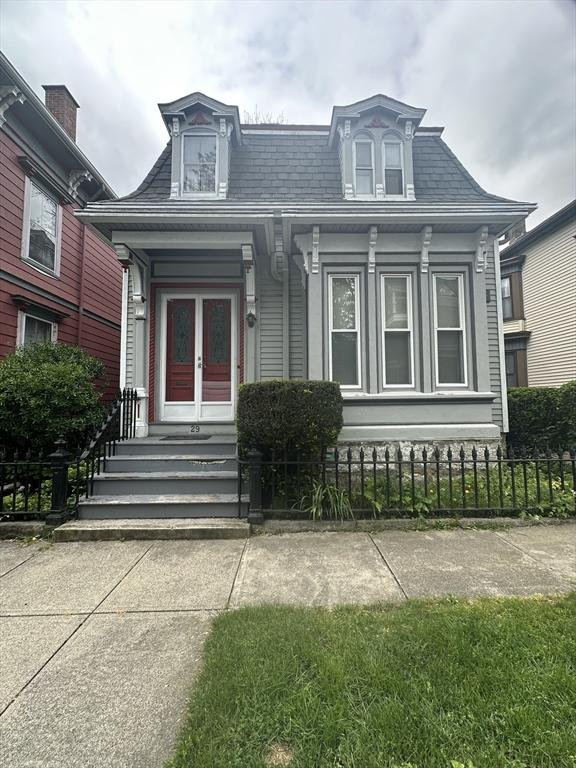 29 Arch, New Bedford, MA 02740 - view of front of property featuring a porch