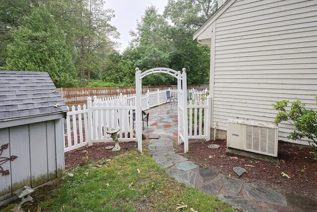 10 Victoria Cir, Norwood, MA 02062 - view of yard