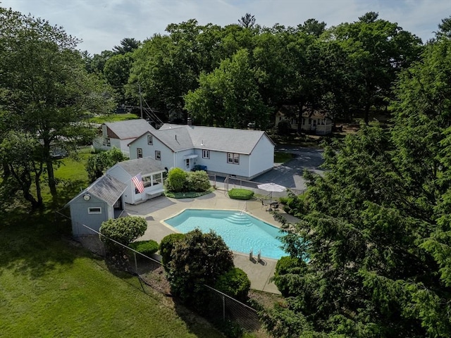 10 Primrose Rd, Billerica, MA 01821 - view of subject property with a pool area