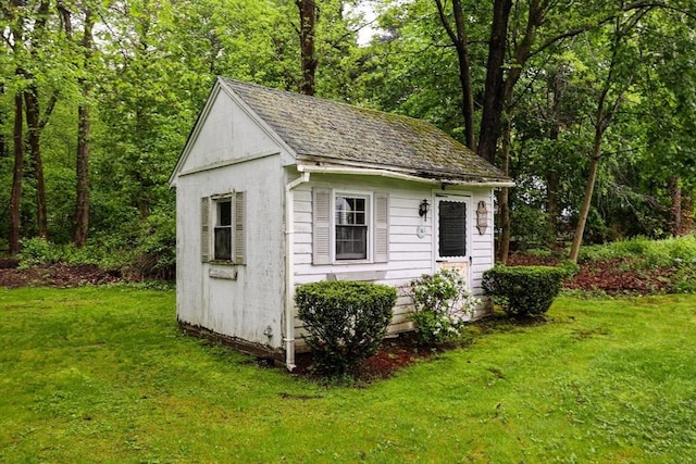 20 Amherst St, Grafton, MA 01536 - view of outdoor structure featuring an outdoor structure and a wooded view
