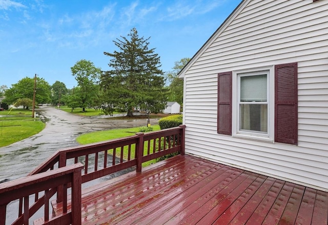 20 Amherst St, Grafton, MA 01536 - view of wooden deck