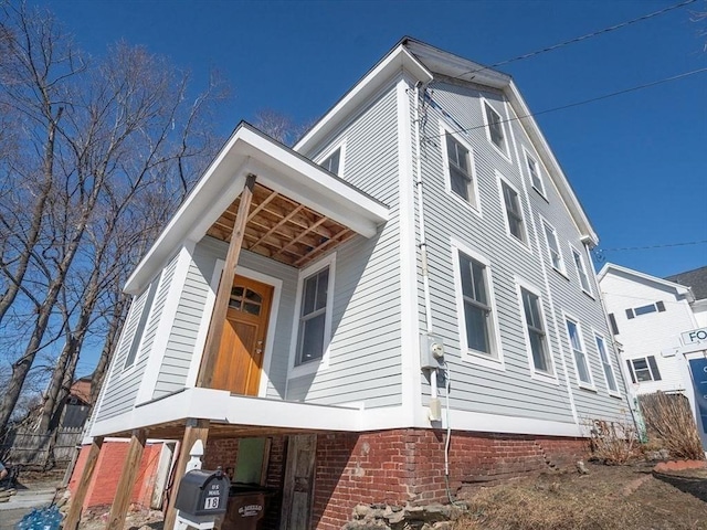 view of home's exterior