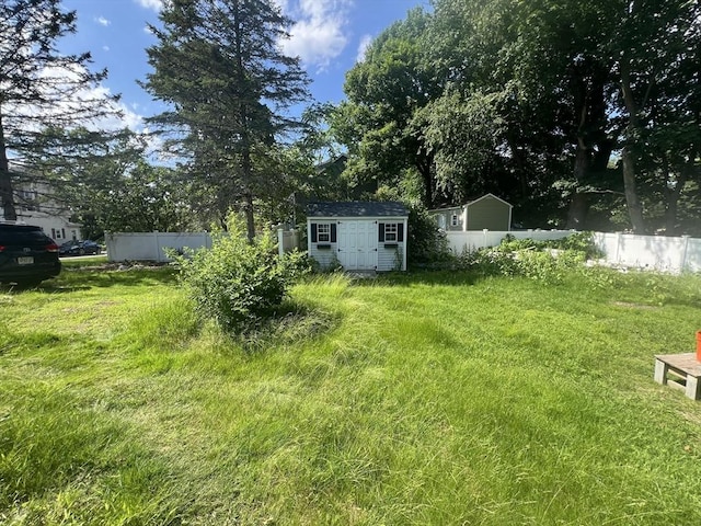 14 Waldo Ct, Haverhill, MA 01835 - view of yard featuring a storage shed