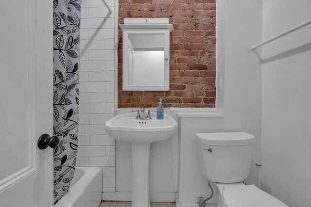 201 High St, Brookline, MA 02445 - bathroom featuring toilet and a sink