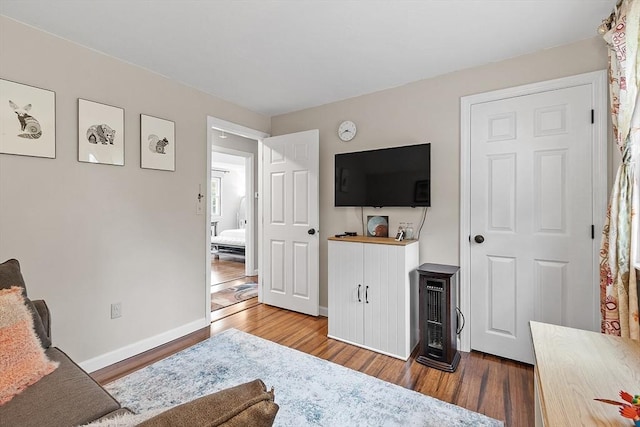 17 Lantern Ln, Leominster, MA 01453 - living room featuring wood finished floors and baseboards