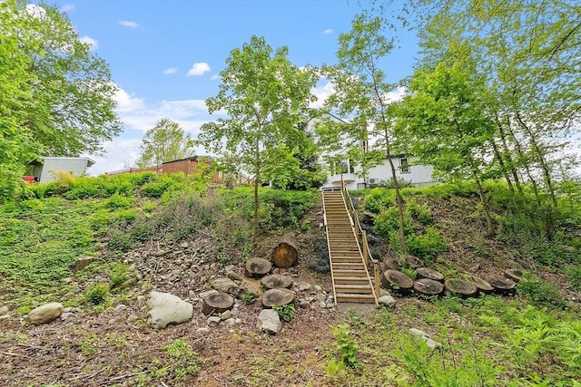 17 Lantern Ln, Leominster, MA 01453 - view of yard featuring stairs