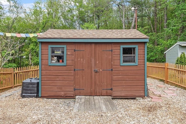 17 Lantern Ln, Leominster, MA 01453 - view of shed with a fenced backyard
