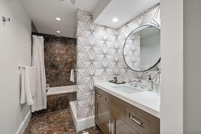 full bath featuring visible vents, shower / bath combo with shower curtain, vanity, and recessed lighting