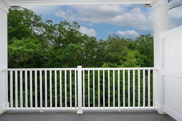 3302 Briarwood Vlg Unit 3302, Clinton, MA 01510 - view of balcony