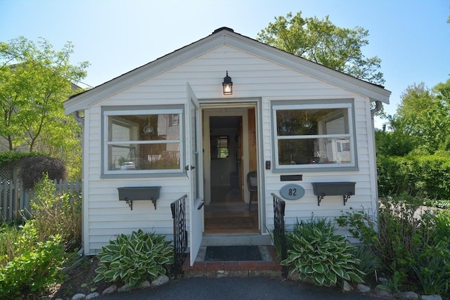 82 Circuit Ave, Weymouth, MA 02188 - view of front facade