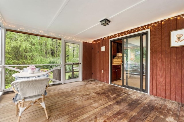 view of sunroom / solarium