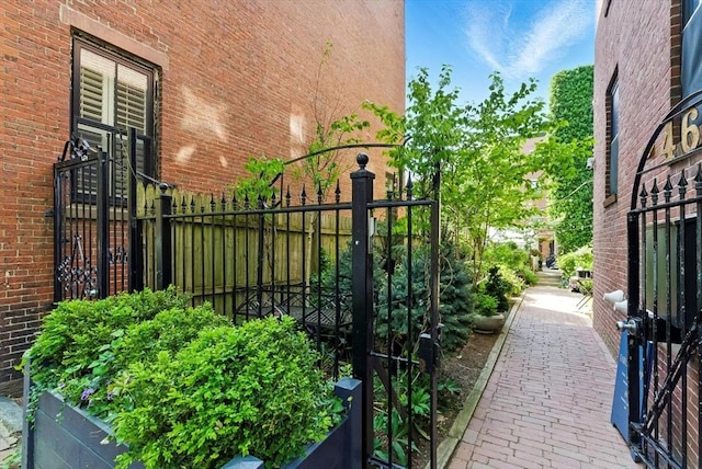 2 Cumston St Unit 2, Boston, MA 02118 - view of gate