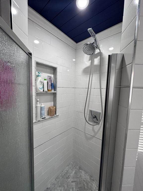 bathroom with walk in shower