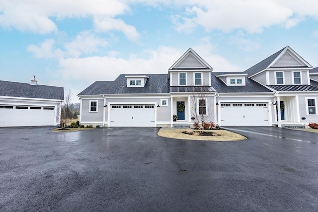 view of front facade featuring a garage