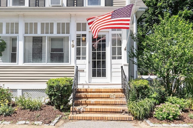 19 Franklin St, Wakefield, MA 01880 - doorway to property