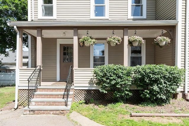 19 Franklin St, Wakefield, MA 01880 - entrance to property featuring a porch