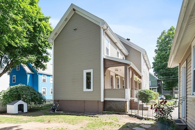 19 Franklin St, Wakefield, MA 01880 - view of side of property