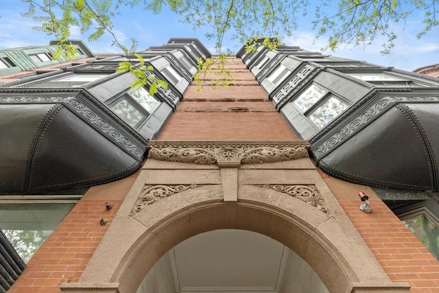 31 Massachusetts Ave Unit 4-4, Boston, MA 02115 - view of building exterior