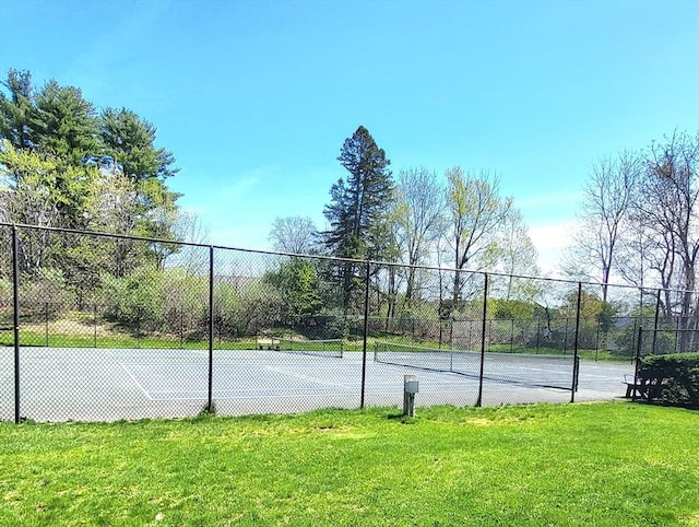 15 Iris Way Unit 27, Haverhill, MA 01830 - view of tennis court