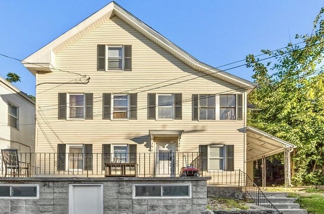 view of front of house