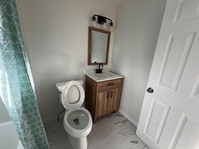 full bathroom featuring vanity, toilet, and shower / tub combo