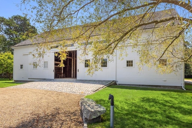 41 Cobbs Hill Rd, Chilmark, MA 02535 - view of front of home featuring a front yard