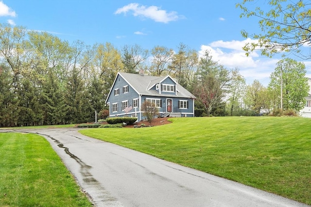 view of front of house with a front yard