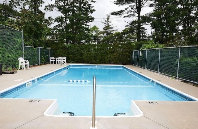 1559 Bay St Unit 53, Taunton, MA 02780 - view of community pool