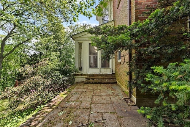 25 Hundreds Cir, Wellesley, MA 02481 - view of patio / terrace with entry steps