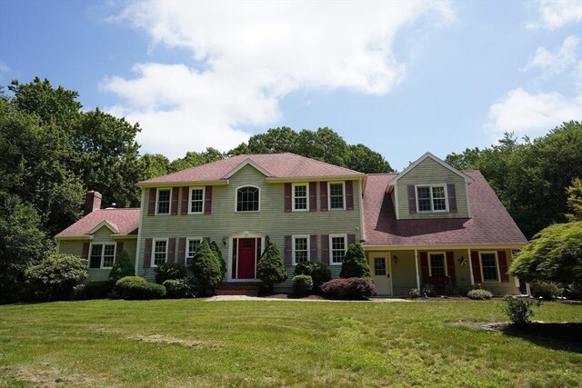 42 Wall St, Middleboro, MA 02346 - colonial house featuring a front lawn