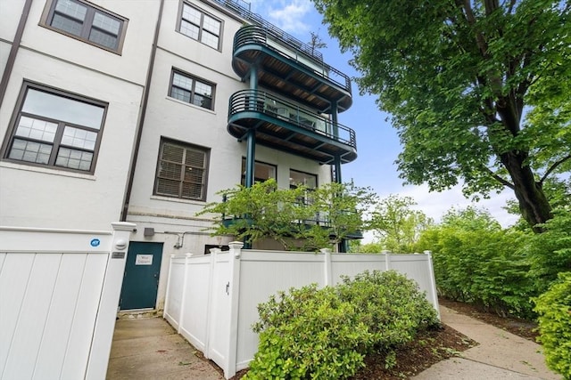 227 Summit Unit W207, Brookline, MA 02446 - entrance to property featuring a balcony and stucco siding