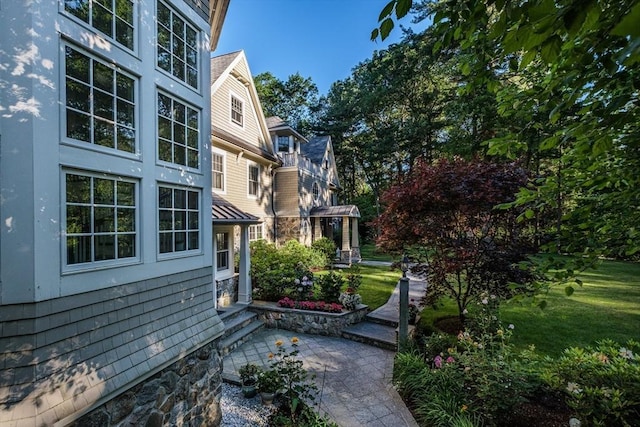 56 Cart Path Rd, Weston, MA 02493 - view of grassy yard