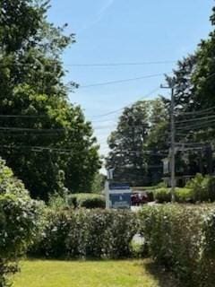 99 Beacon St, Boston, MA 02136 - view of green lawn