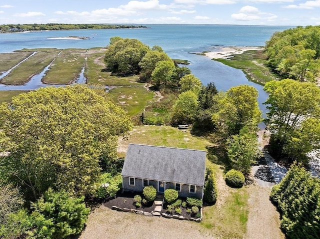 30 Indian Cove Rd, Marion, MA 02738 - aerial view of property and surrounding area with a nearby body of water