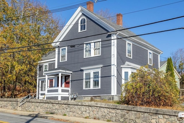 view of front of property